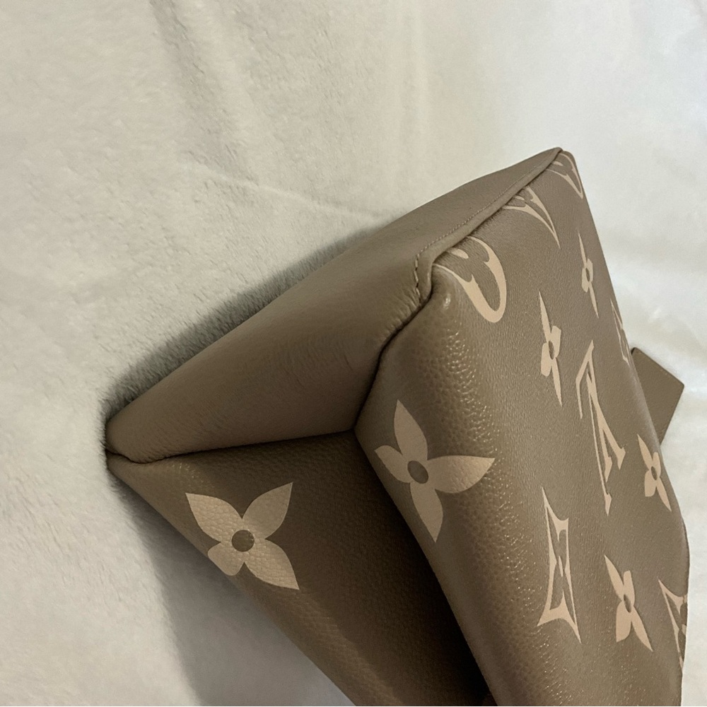 Louis Vuitton Petit Palais Empreinte Leather-the lock is no longer available - Picture 9 of 16